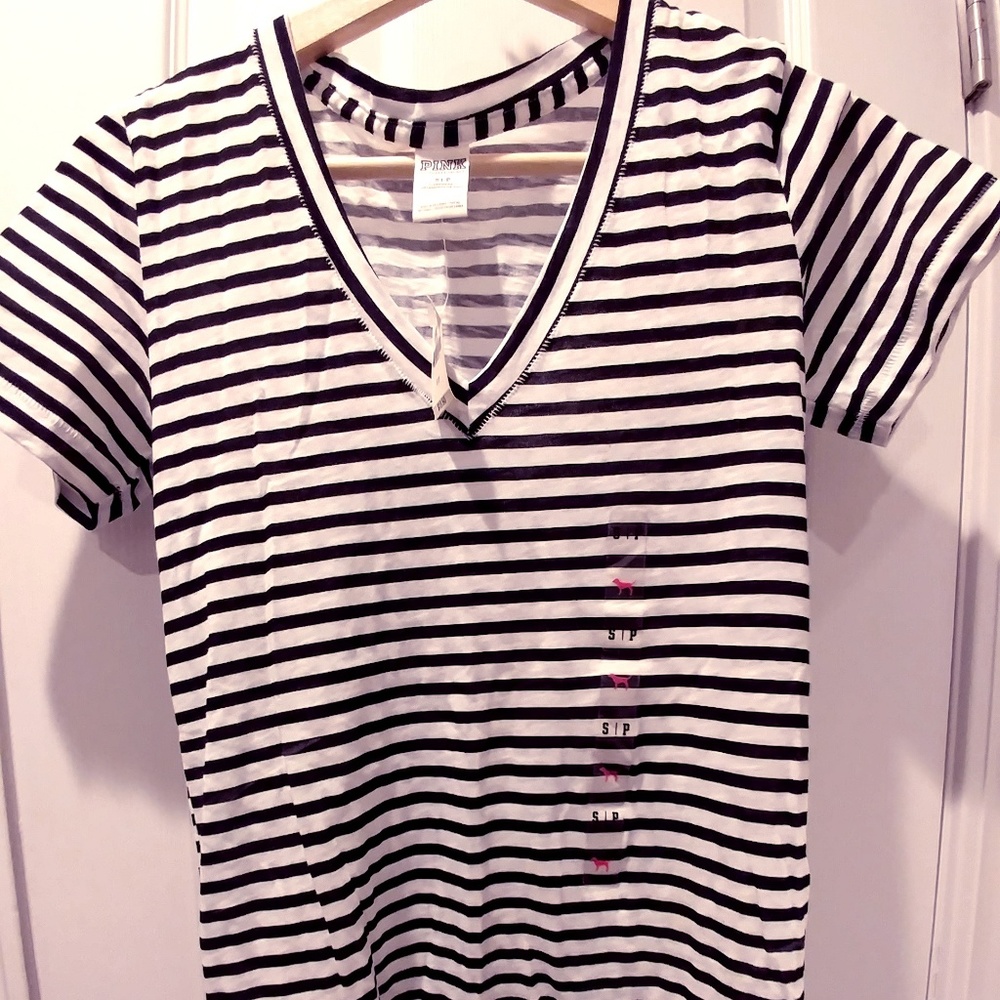 New PINK Victoria's Secret V Neck